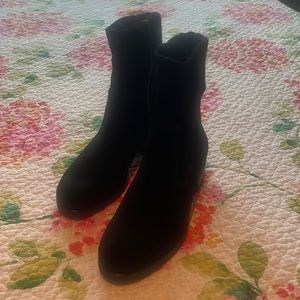 Worn Once! La Canadienne Black Suede Bootie